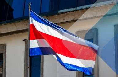 Una imagen de la bandera de Costa Rica para ejemplificar cómo se está expandiendo el mercado de centros de datos en Costa Rica